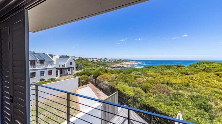 3 Bedroom Property for Sale in De Kelders Western Cape